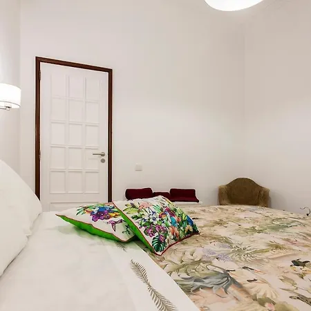 Ginjinha House - 4 - Bairro Alto - With Ac! Lizbona
